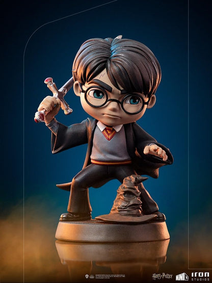 Iron Studios - Minico - Harry Potter - Harry Potter with the Sword of Gryffindor PVC Statue