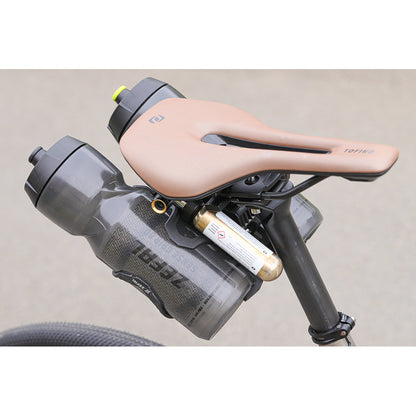 Zéfal Tri Bottle Cage Set - Double Porte-Bidon de Selle Vélo & ZEFAL Arctica - Bidon Vélo 750 ML - Gourde Vélo Isotherme - Inodore et Etanche - Bidon Sport sans BPA - Rouge