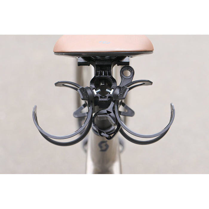 Zéfal Tri Bottle Cage Set - Double Porte-Bidon de Selle Vélo & ZEFAL Arctica - Bidon Vélo 750 ML - Gourde Vélo Isotherme - Inodore et Etanche - Bidon Sport sans BPA - Rouge