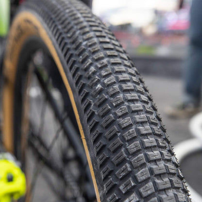 Schwalbe Billy Bonkers Folding Tyre, Bronze Skin, 54-559 (26x2.10