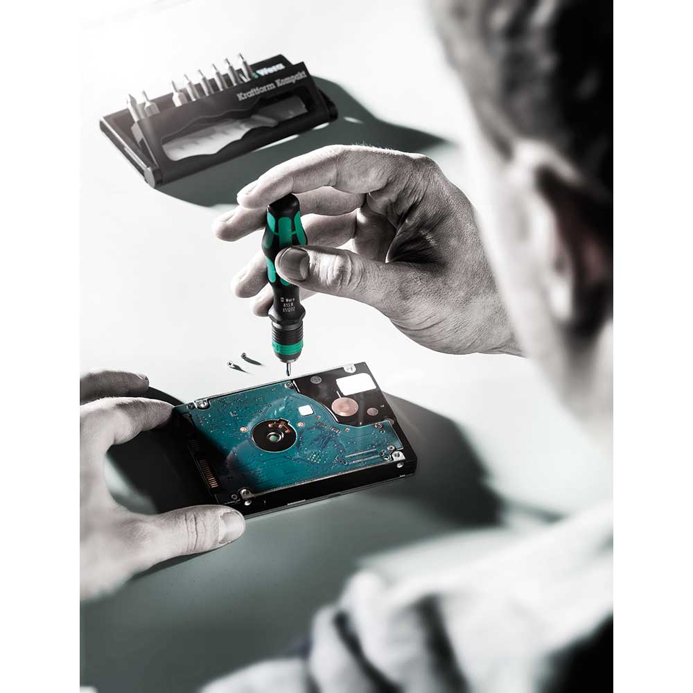 Wera Kraftform Kompakt 10 Bit-Holding Screwdriver & Bit Set, PH/PZ/SL/TX, 05056653001