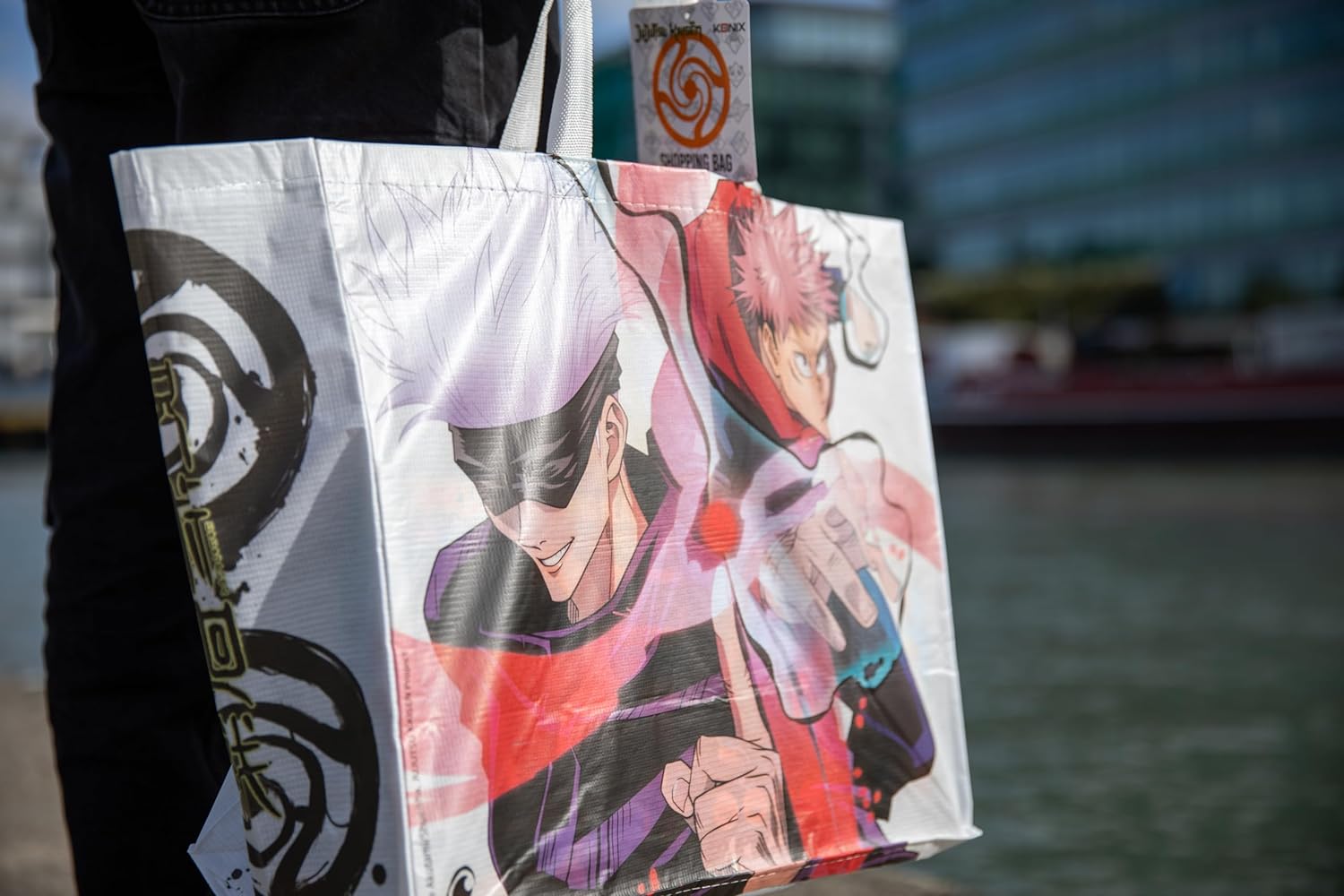 Konix Jujutsu Kaisen Bolsa de Compras 40 x 45 x 20 cm - Material reciclado - Diseño Gojo y Yuji - Blanco