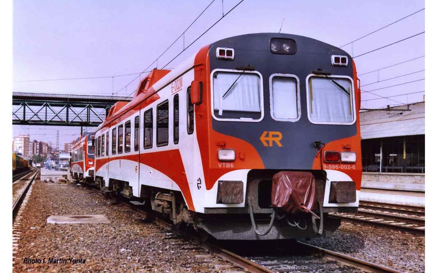 Electrotren, RENFE, automotor diésel Clase 596 "regionales R2, 9-596-002-6, época V, Color (HE2502A