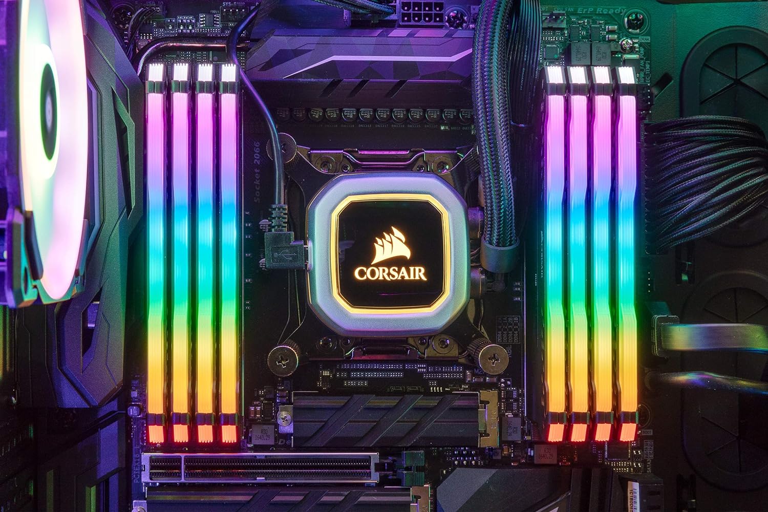CORSAIR VENGEANCE RGB PRO 32GB (4x8GB) DDR4 3600 (PC4-28800) C18 Desktop memory – Black 4 x 8 GB Black