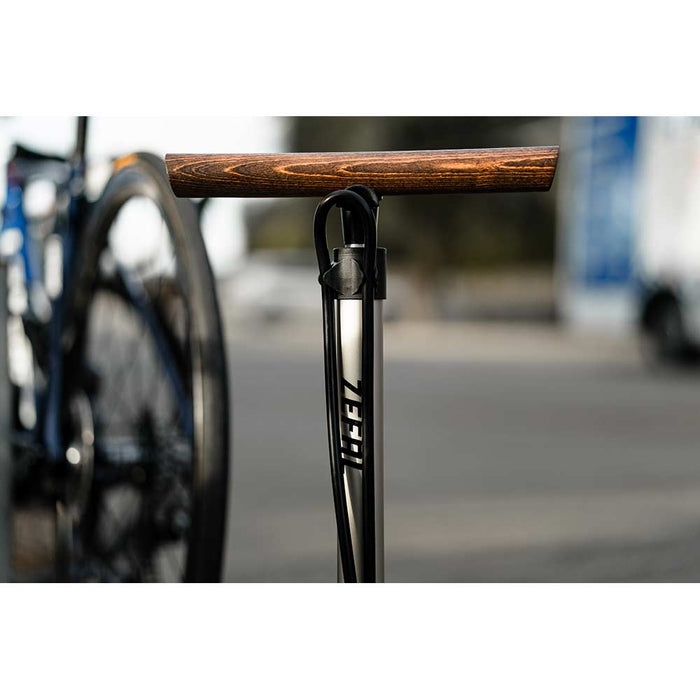 708646 - inflator pump inflator workshop with aluminum pressure gauge profil max fp65 z