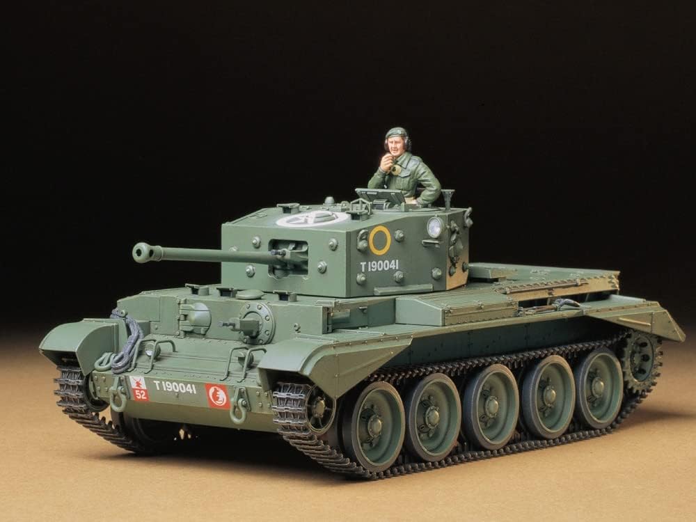 Tamiya 1:35 Cromwell MK.IV British Cruiser Tank MK.VIII A27M (Japan Import