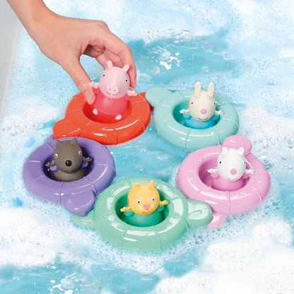 TOMY Toomies Peppa’s Pool Party - 5 Floating Connecting Ring Cups with 5 Peppa Pig & Friends Water Squirter Baby Toys - Sensory Toys for Babies +18 Months - Baby Bath Toys & Paddling Pool Toys