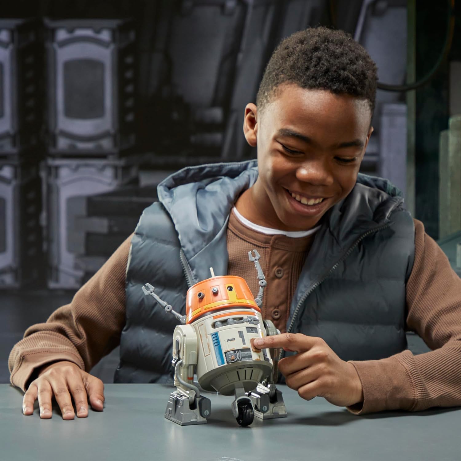Star Wars Chatter Back Chopper, Star Wars Animatronic Toys for Children, 40+ Sound & Movement Combos