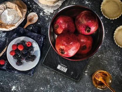 Soehnle Page Compact 300 Slate, digitale Küchenwaage mit Schiefermuster, Gewicht bis zu 5 kg, Haushaltswaage mit patentierter Sensor-Touch-Funktion, elektronische Waage inkl. Batterien Schiefer 300