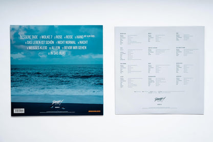 In Das Blau