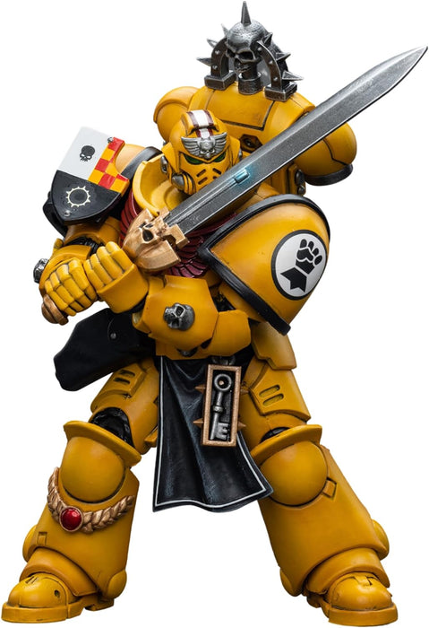 JOYTOY 1/18 Warhammer 40,000 Action Figure Imperial Fists Lieutenant with Power Sword Collection Model (4.8 inch)…