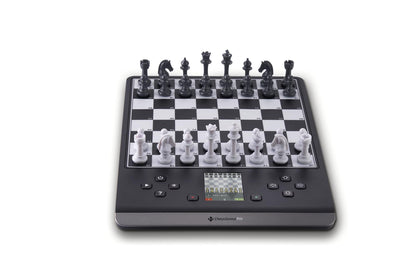 Millennium ChessGenius Pro 2024 M815 – el compañero de Juego Amigos del ajedrez