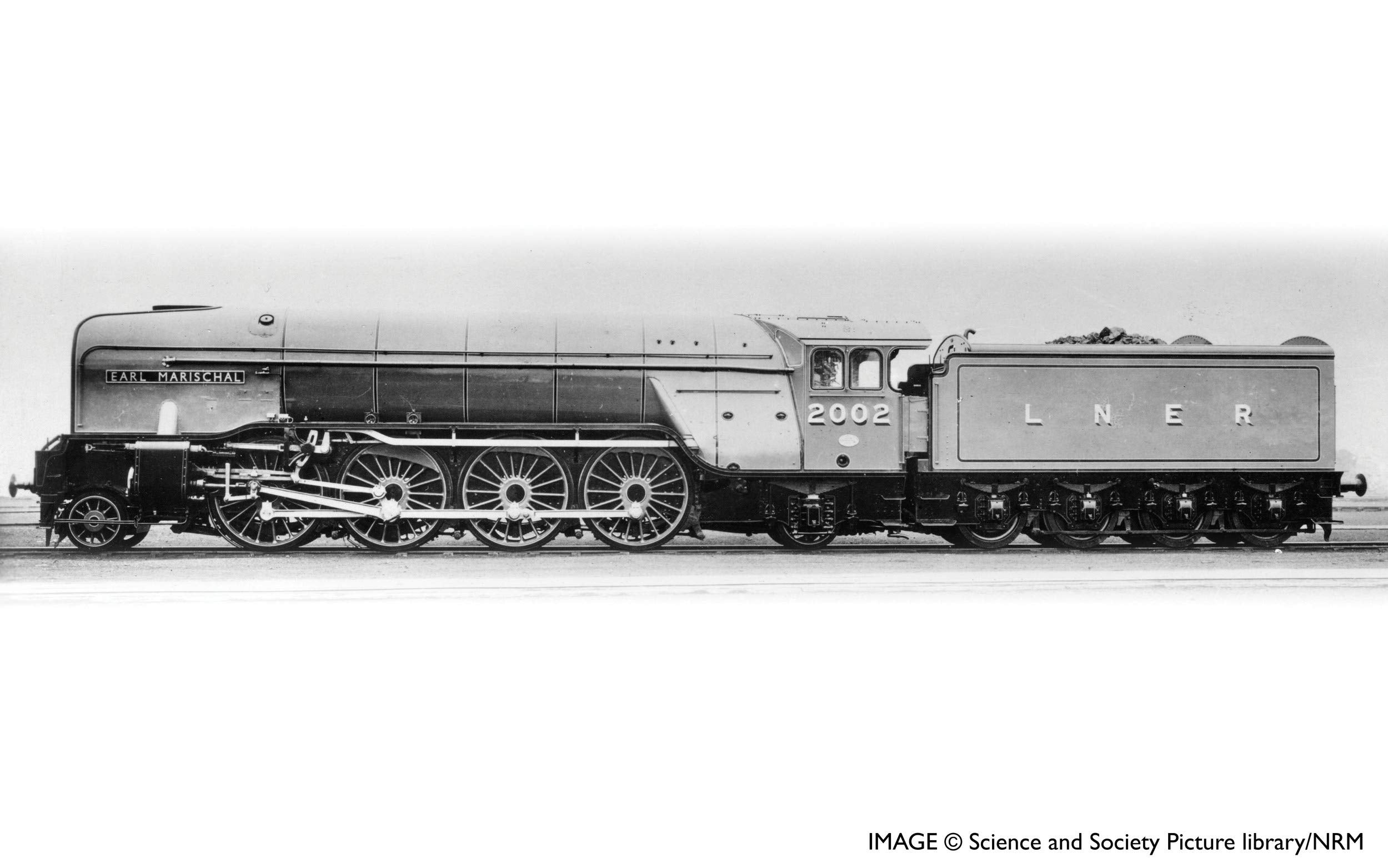Hornby R3984 LNER, P2 Class, 2-8-2, 2002 ‘Earl Marischal’ Steam Locomotive, Green
