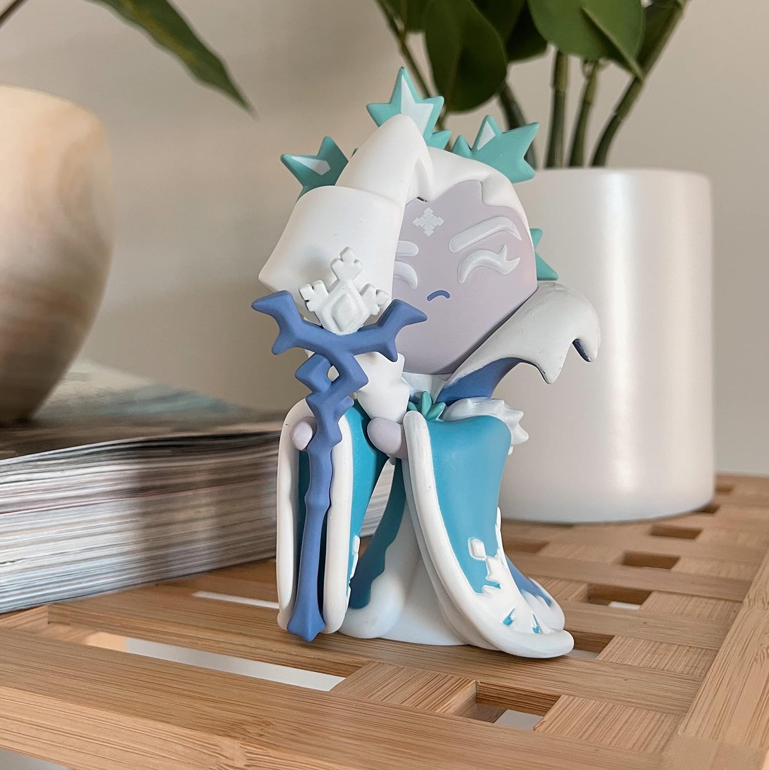 Youtooz Frost Queen Cookie 4.7" Inch Vinyl Figure, Official Collectible Frost Queen Cookie from Mobile Game Cookie Run: Kingdom by Youtooz Cookie Run Kingdom Collection