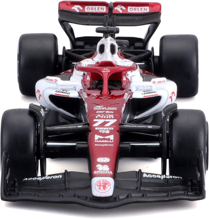 Bburago B18-38067B Formula 1 ALFA Romeo F1 Team ORLEN C42 (2022) BOTTAS 1:43 Scale Die-Cast Collectible Race Car, Assorted Colours