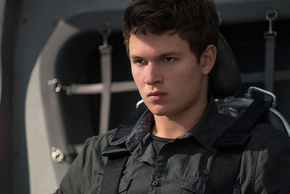 Divergente 3 : Au-delà du mur