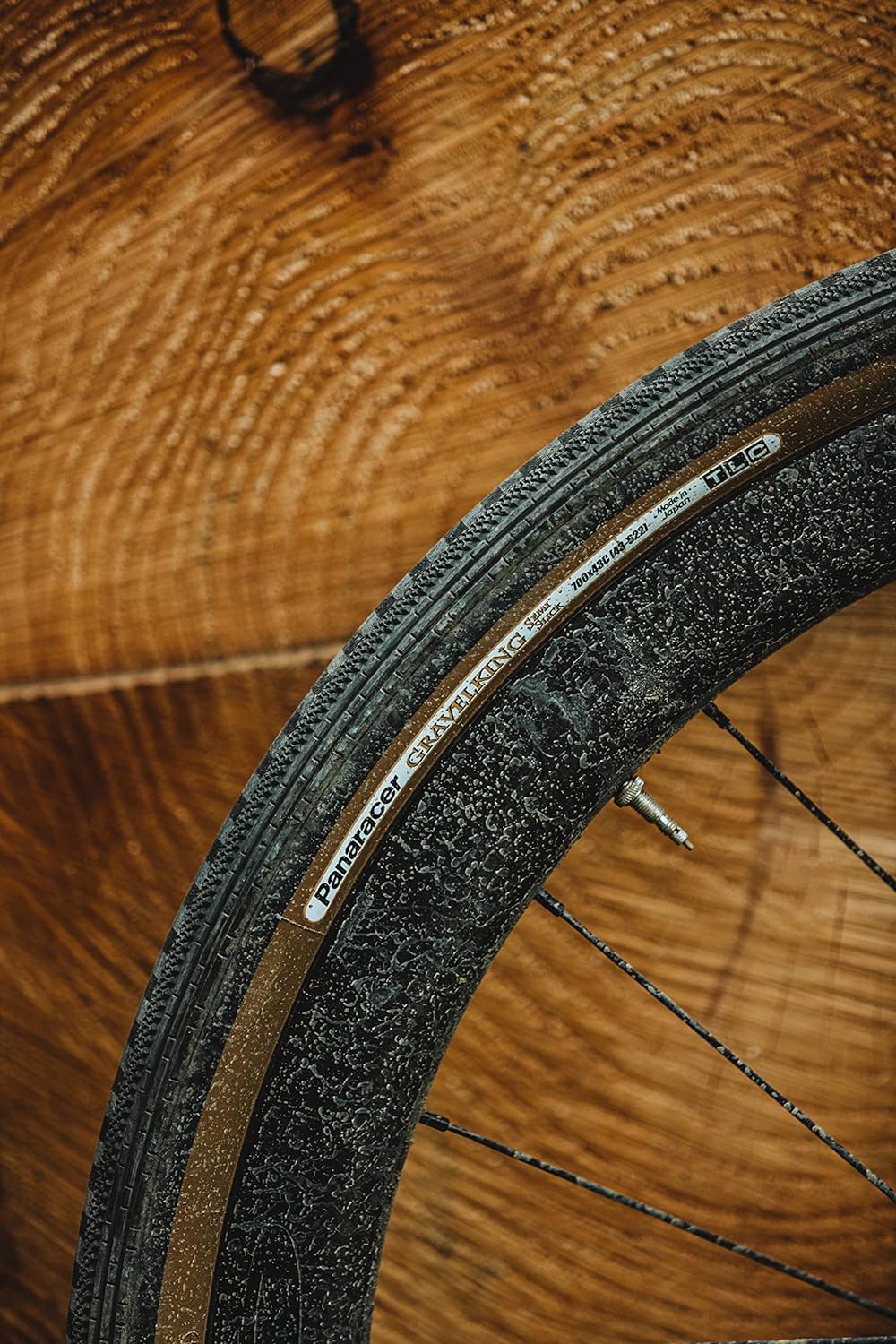 Panaracer GravelKing Semi Slick TLC Folding Tyre 700 x 43c Black / Black