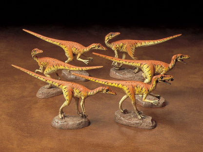 Tamiya 60105 - 1:35 dinosaurs, pack of 6