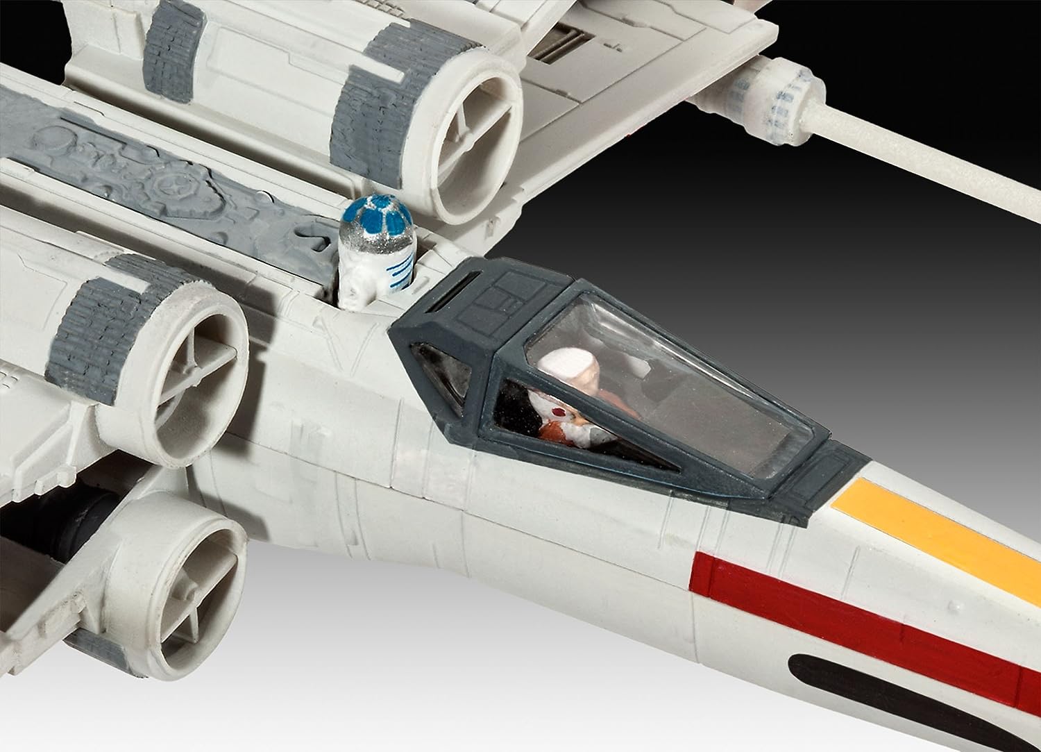 Revell 03601 Star Wars X-Wing Fighter (Luke Skywalker) 1:112 Scale Unbuilt/Unpainted Plastic Model Kit