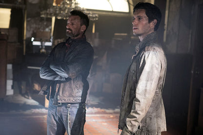Falling Skies - Die komplette vierte Staffel [3 DVDs]