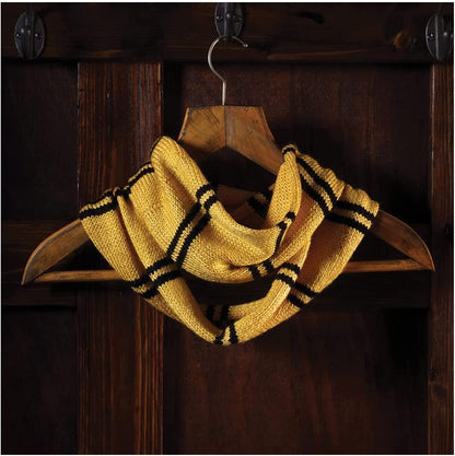 Harry Potter Knitting Set Loop Scarf - Hufflepuff Design