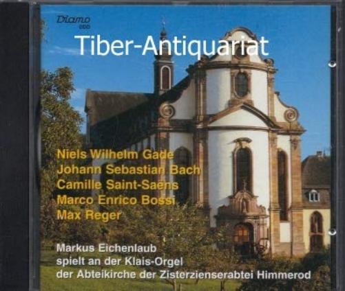 Markus Eichenlaub spielt an der Klais-Orgel der Abteikirche der Zisterzienserabtei Himmerod