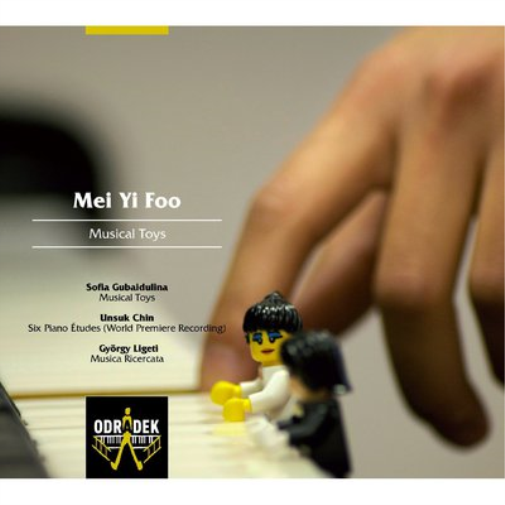 Mei Yi Foo: Musical Toys