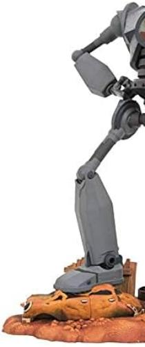 IRON GIANT OCT192537 PVC Statue